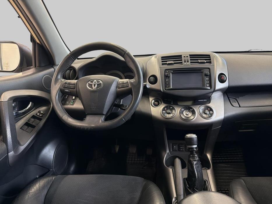 TOYOTA RAV4 2012