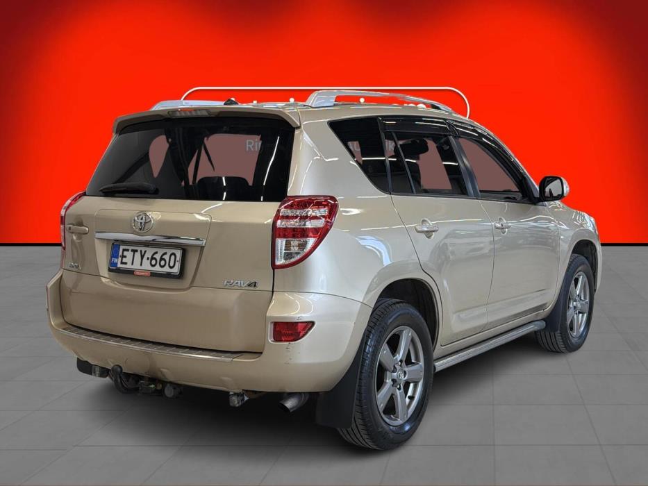 TOYOTA RAV4 2012