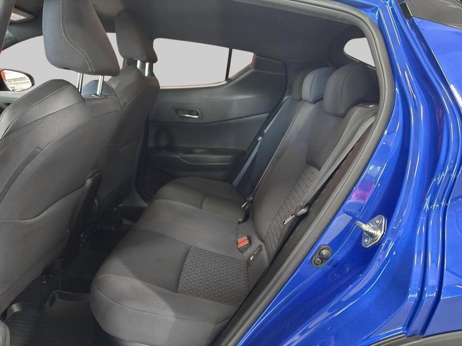 TOYOTA C-HR 2023