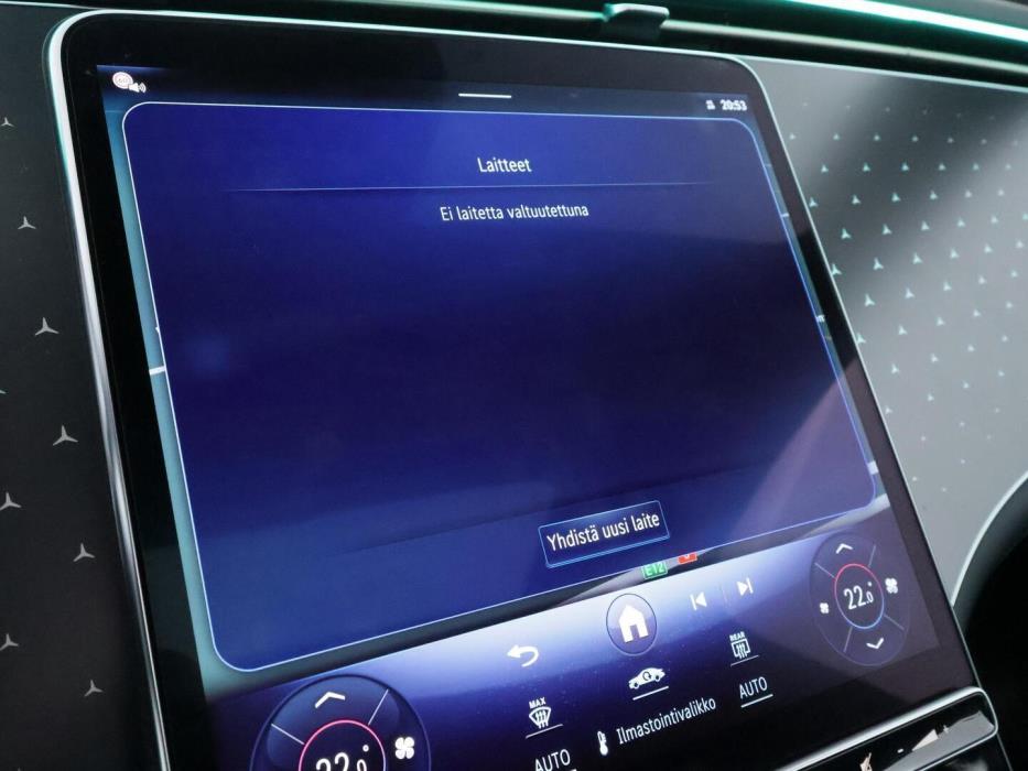 MERCEDES-BENZ EQE 2025