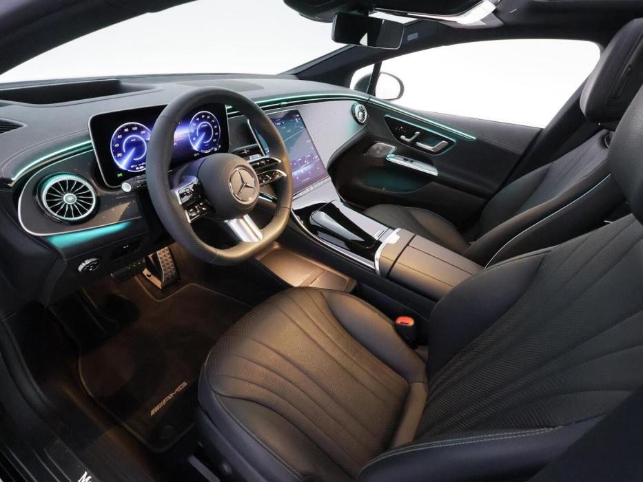 MERCEDES-BENZ EQE 2025