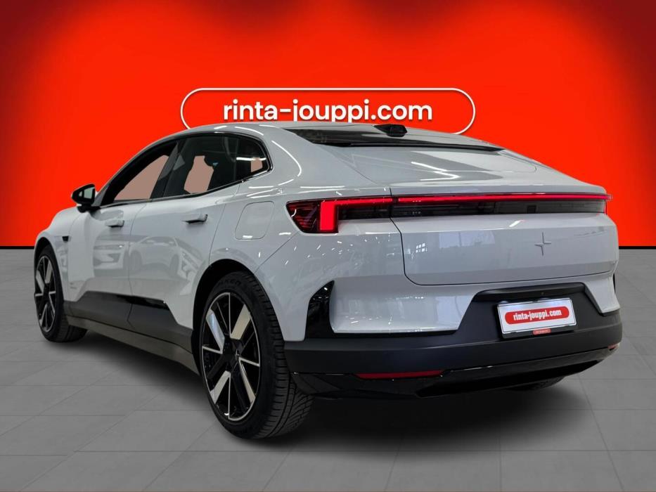 POLESTAR 4 2025
