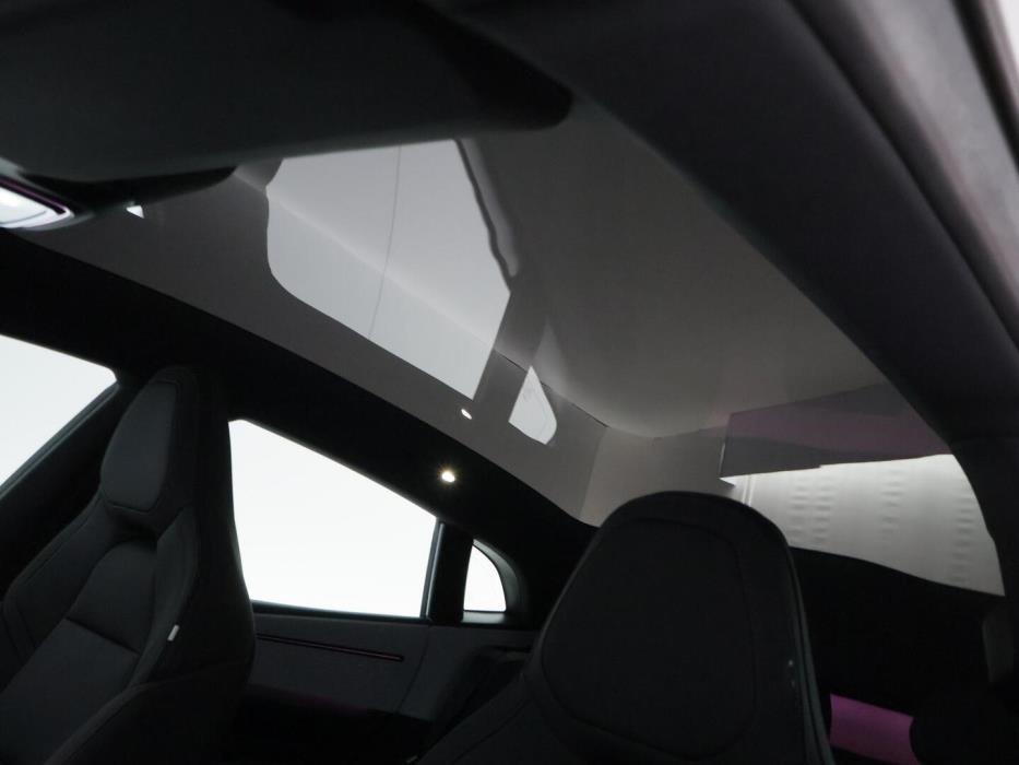 POLESTAR 4 2025