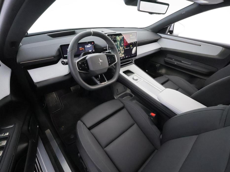 POLESTAR 4 2025