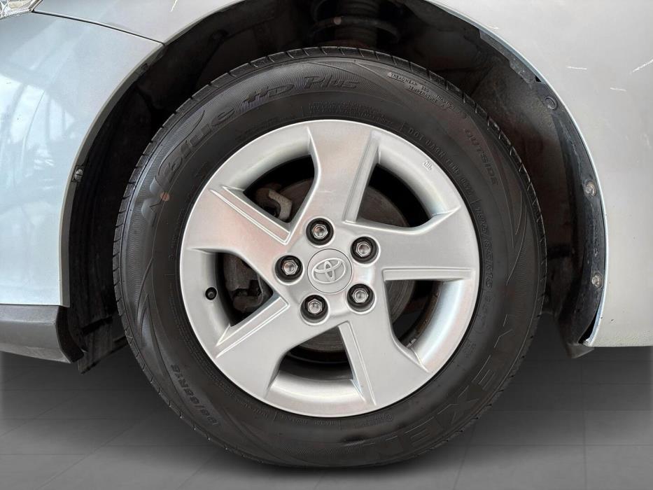 TOYOTA Auris 2012