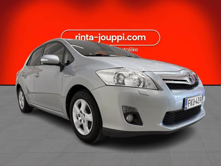 TOYOTA Auris 2012