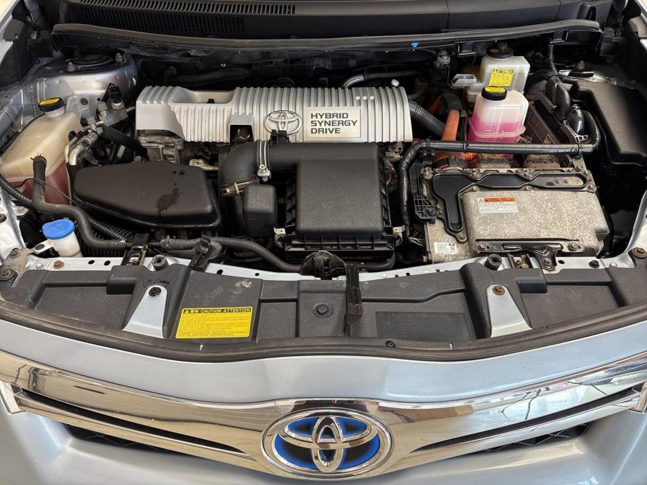 TOYOTA Auris 2012