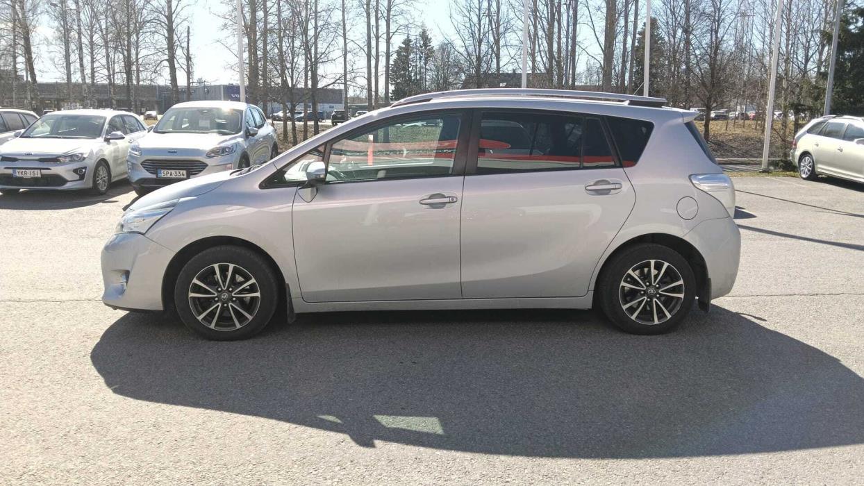 TOYOTA Verso 2013