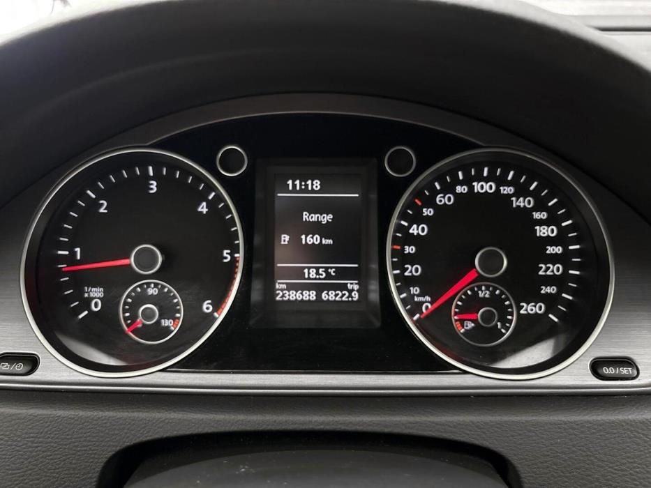 VOLKSWAGEN Passat 2014