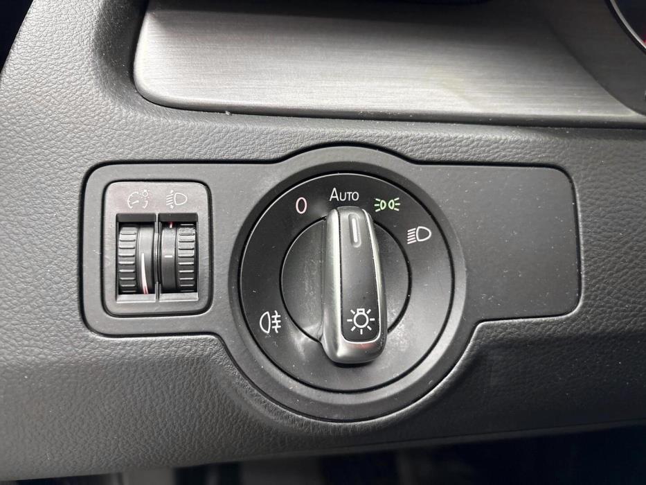 VOLKSWAGEN Passat 2014