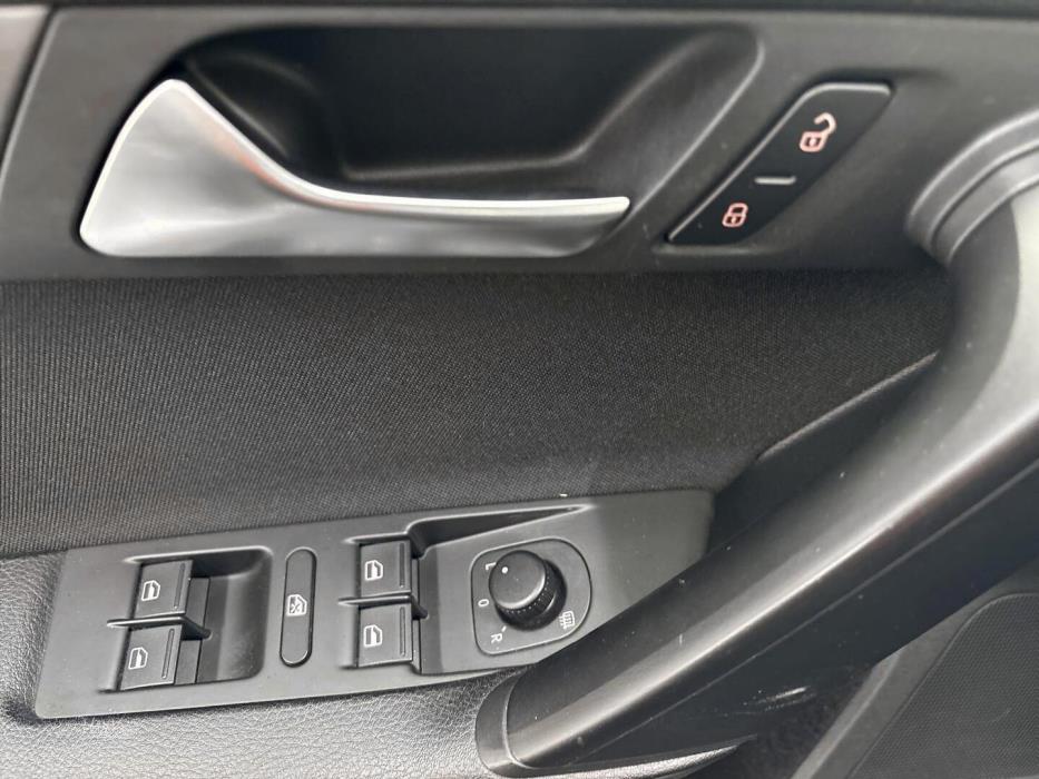 VOLKSWAGEN Passat 2014