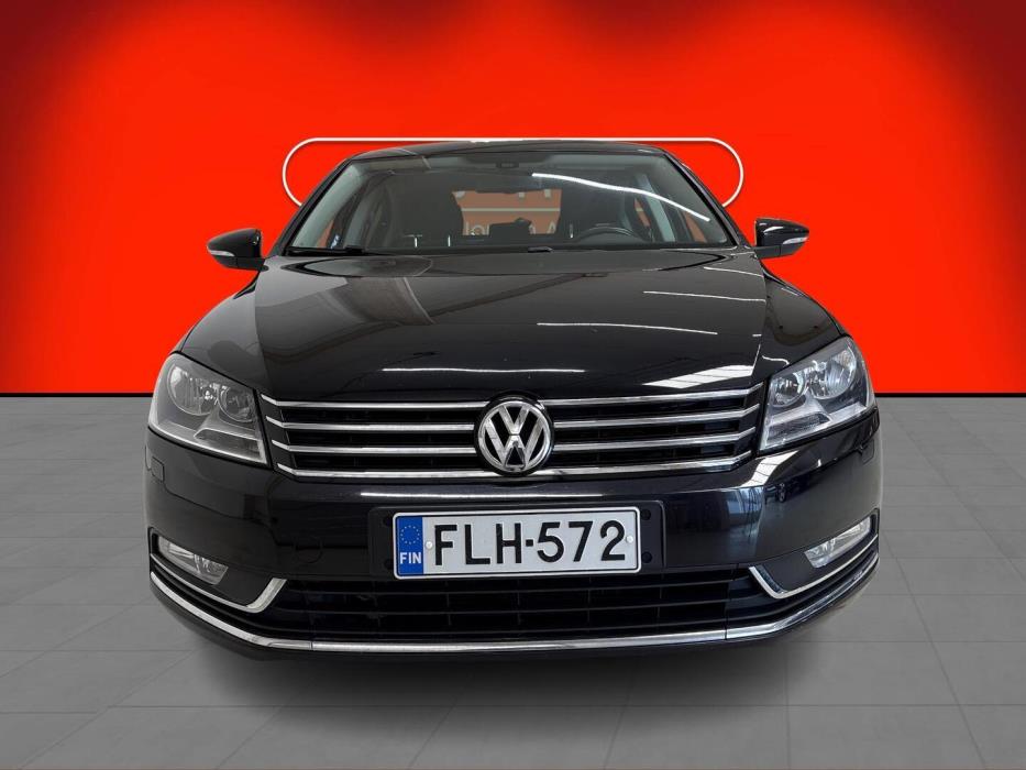 VOLKSWAGEN Passat 2014