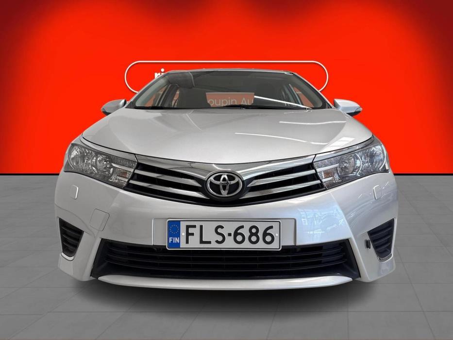 TOYOTA Corolla 2015