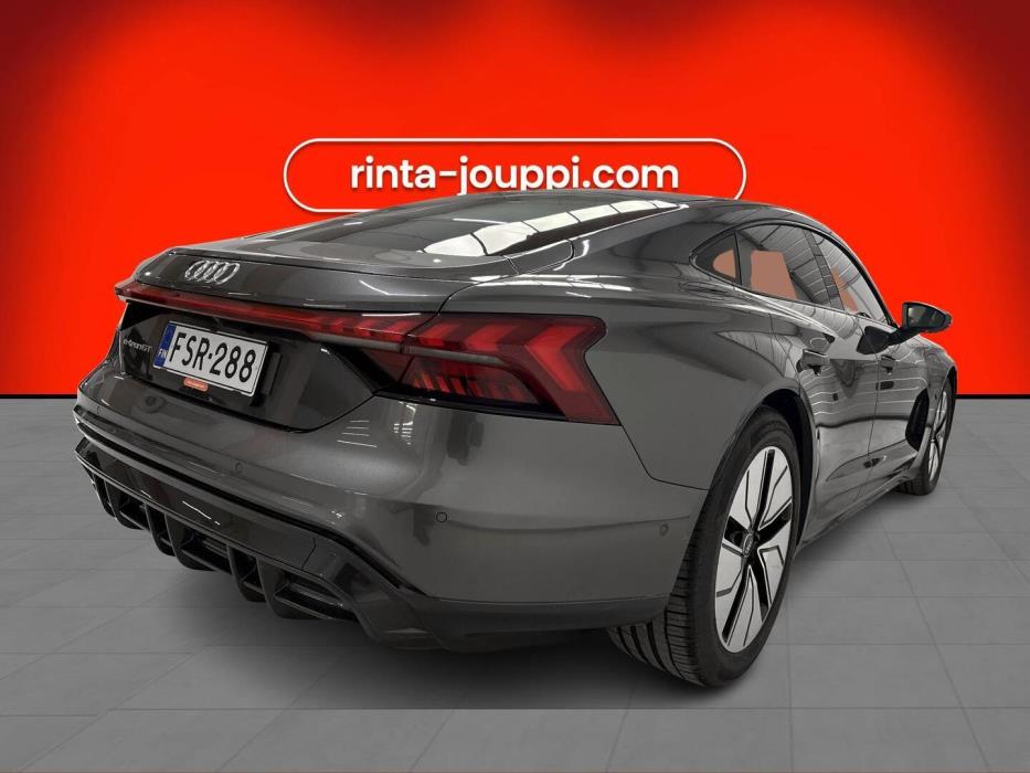 AUDI E-TRON GT 2022