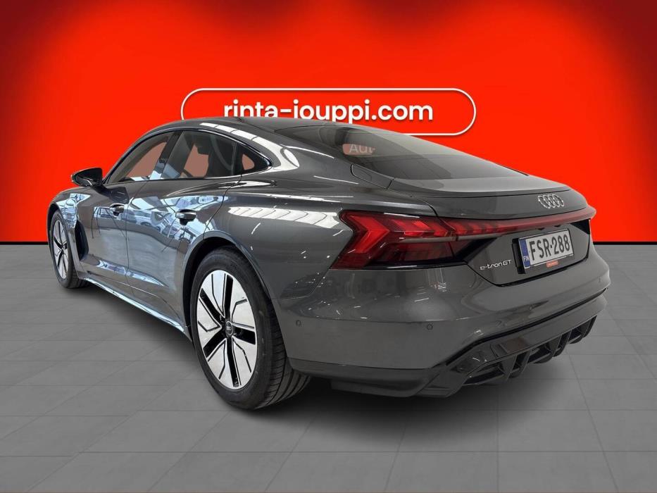 AUDI E-TRON GT 2022