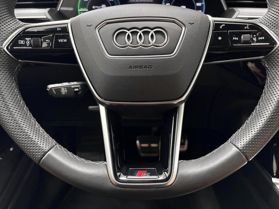 AUDI Q8 E-TRON 2024