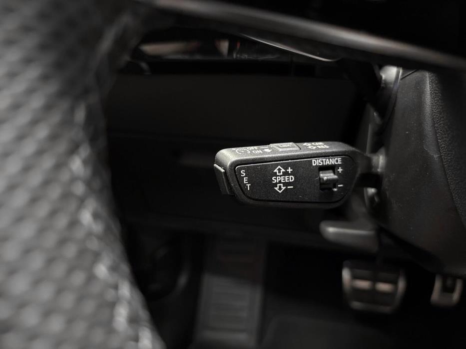 AUDI Q8 E-TRON 2024