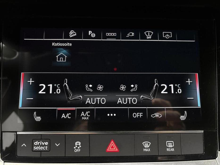AUDI Q8 E-TRON 2024