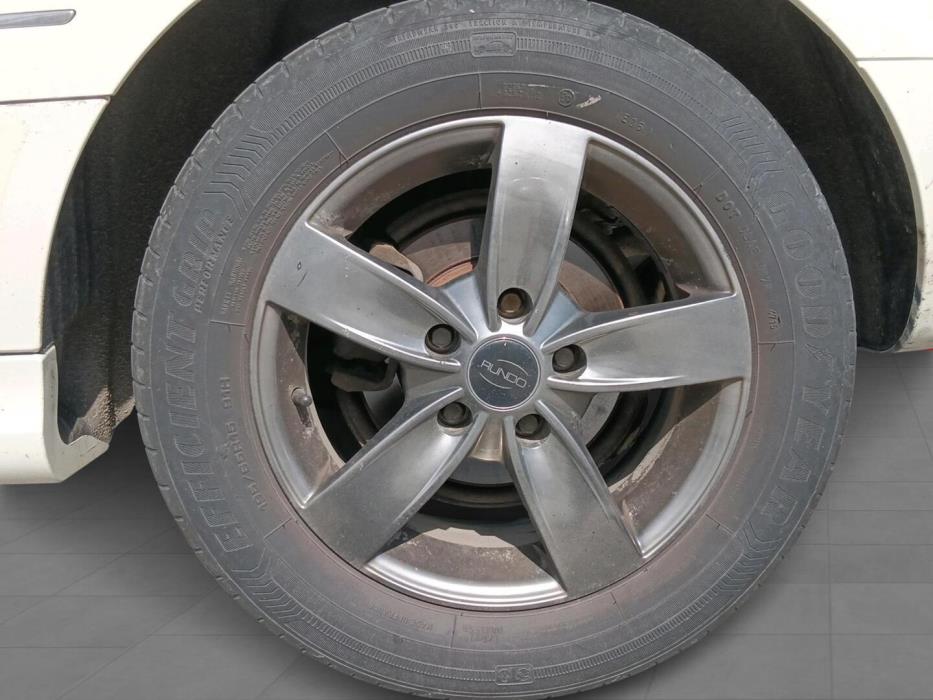 MERCEDES-BENZ B 2011