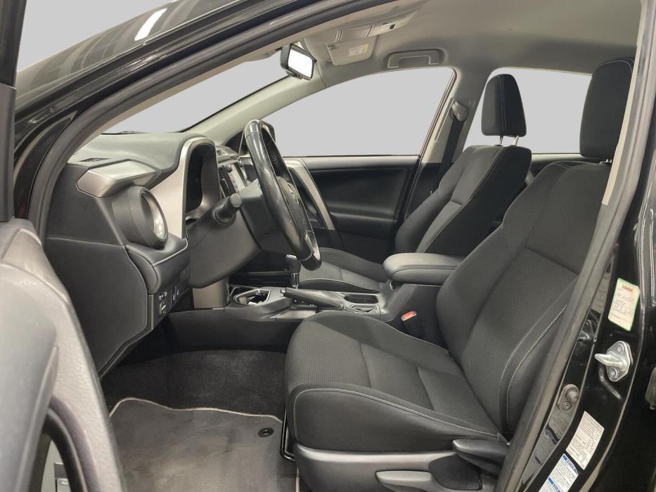 TOYOTA RAV4 2018