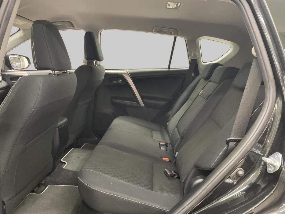 TOYOTA RAV4 2018
