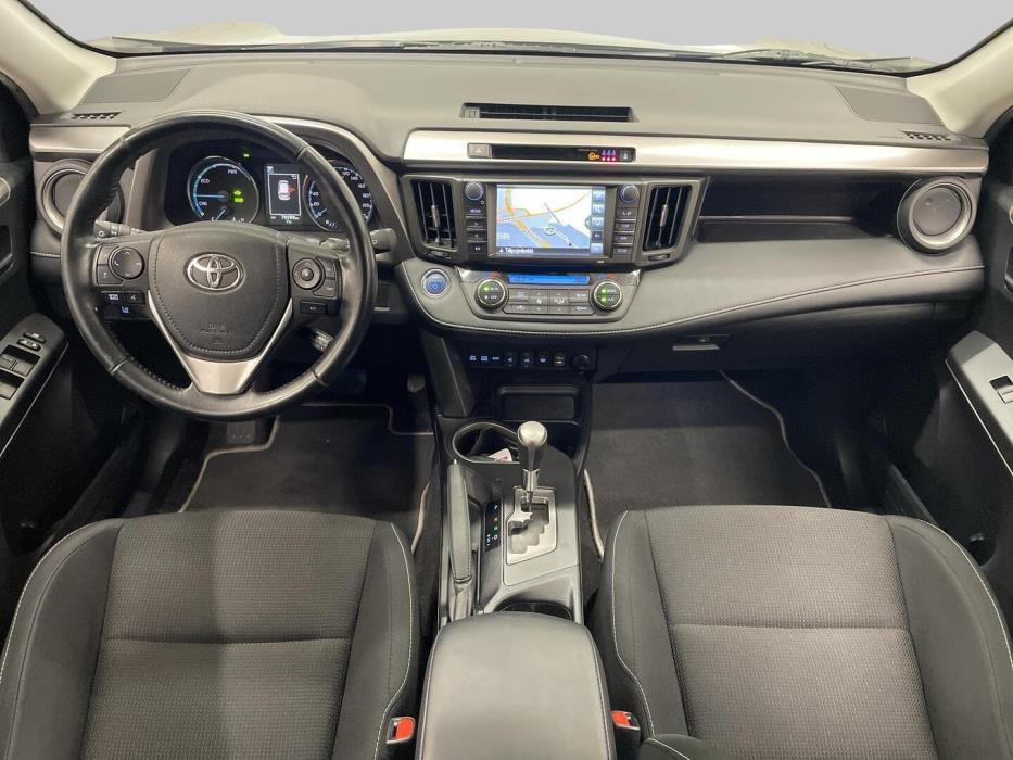 TOYOTA RAV4 2018