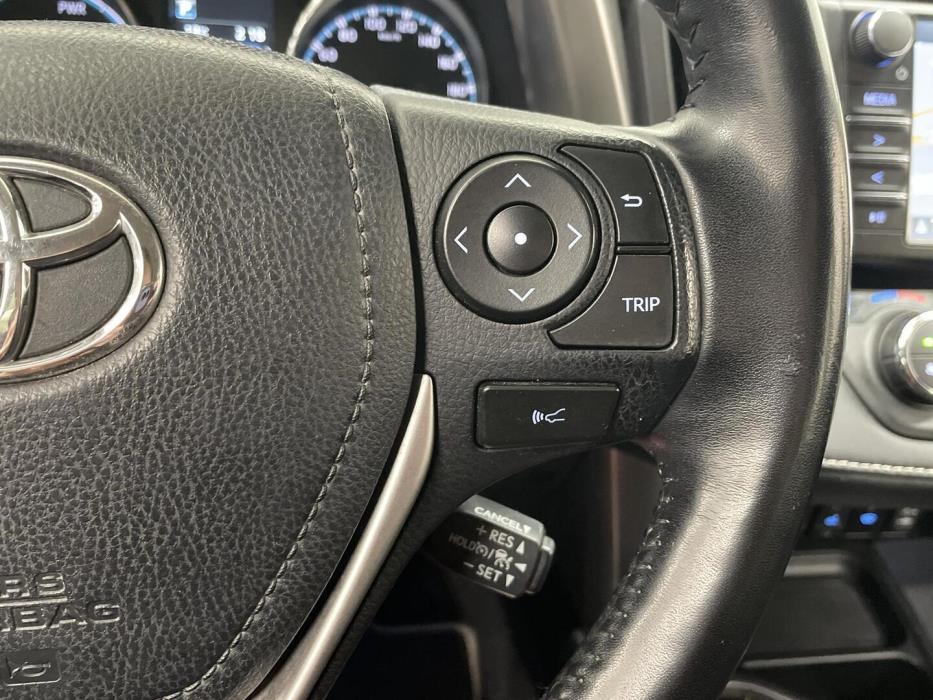 TOYOTA RAV4 2018