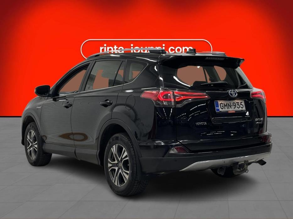 TOYOTA RAV4 2018