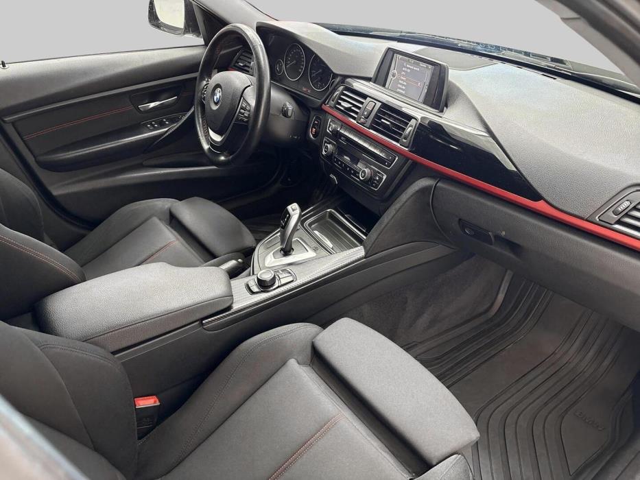BMW 320 2013
