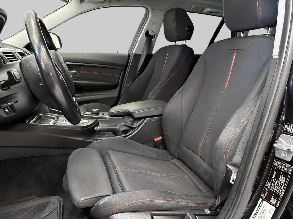 BMW 320 2013