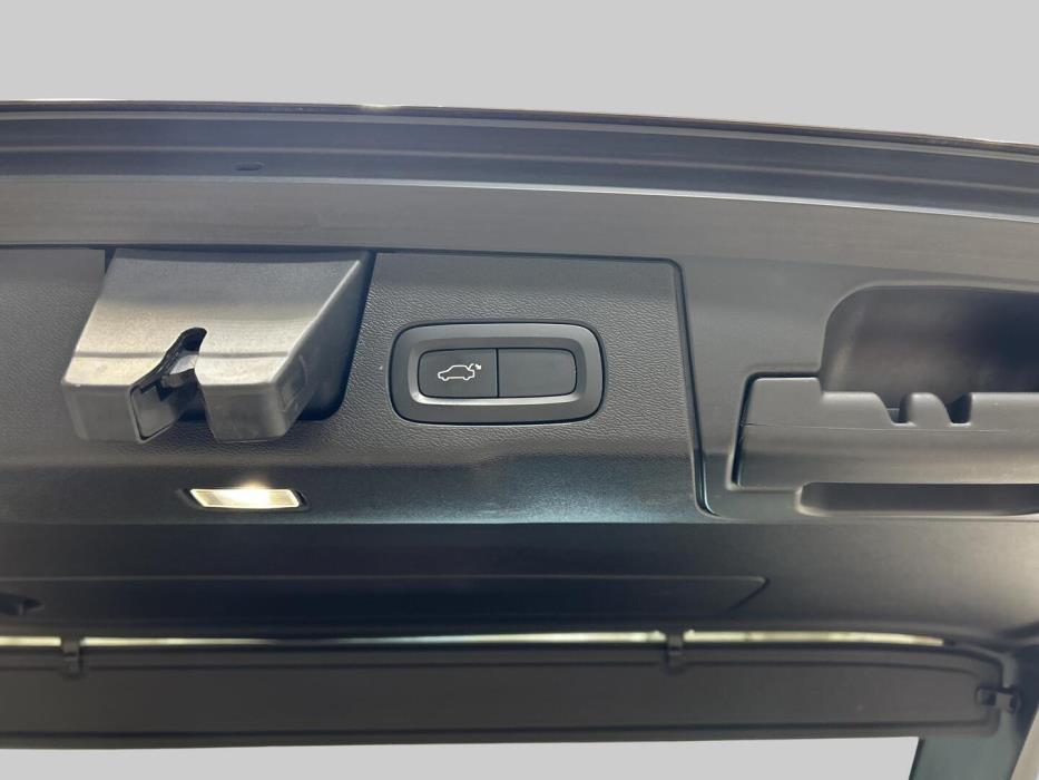 VOLVO XC60 2018