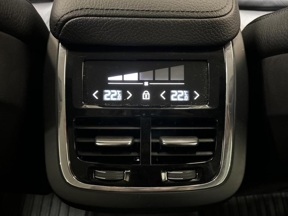 VOLVO XC60 2018
