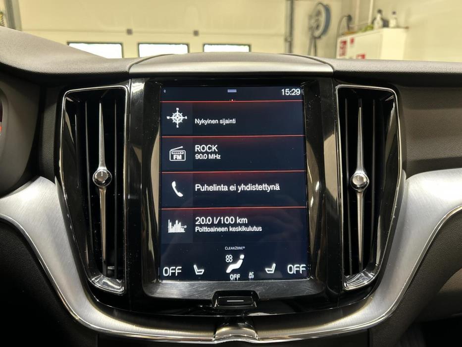 VOLVO XC60 2018