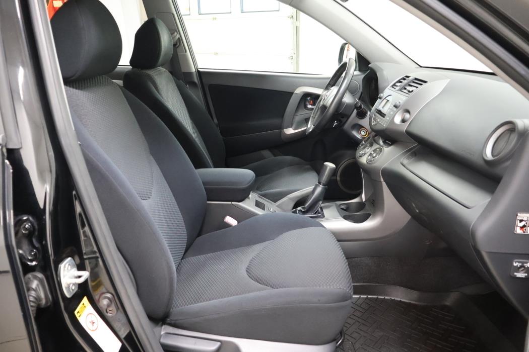 TOYOTA RAV4 2006