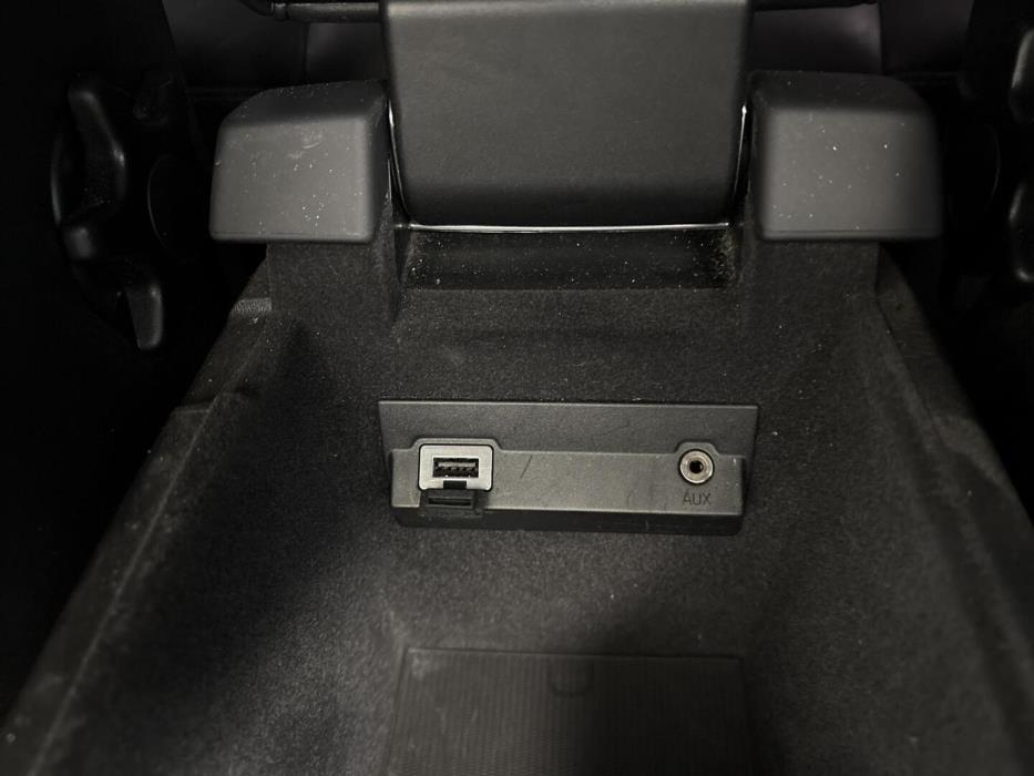 VOLVO V70 2013