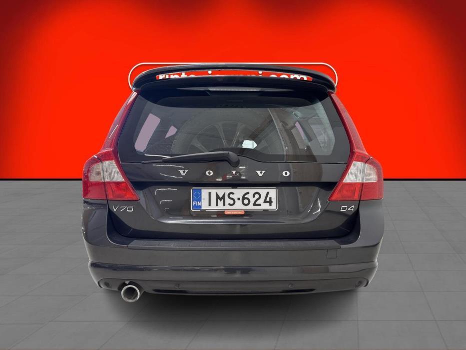 VOLVO V70 2013