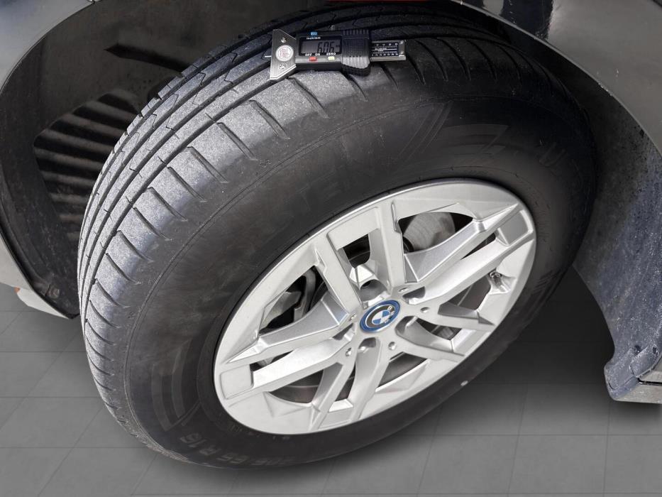 BMW 225 2024