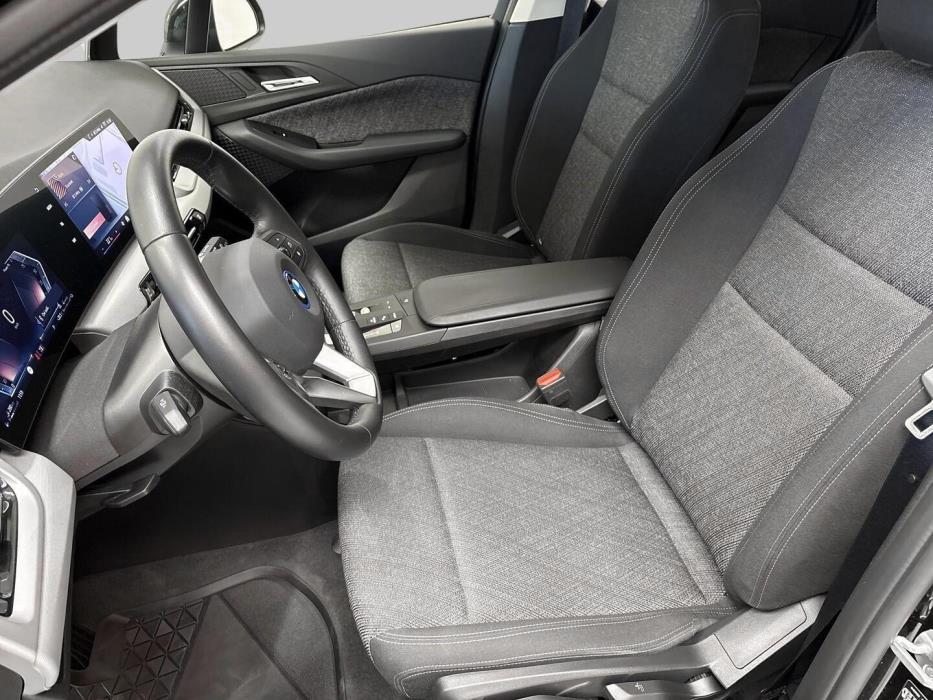 BMW 225 2024