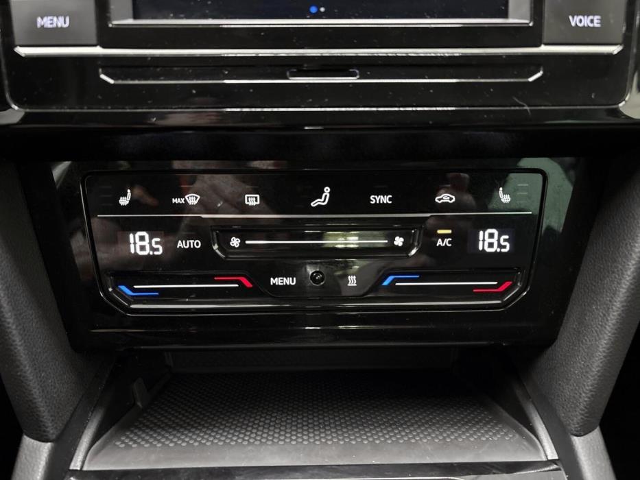 VOLKSWAGEN Passat 2021