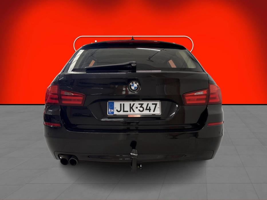 BMW 528 2011