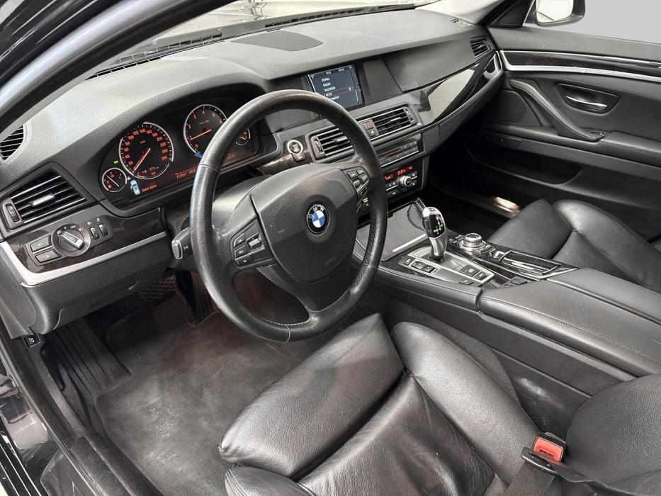 BMW 528 2011