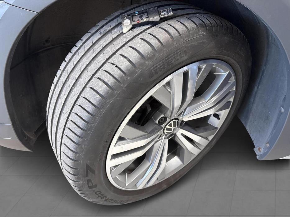 VOLKSWAGEN Passat 2022