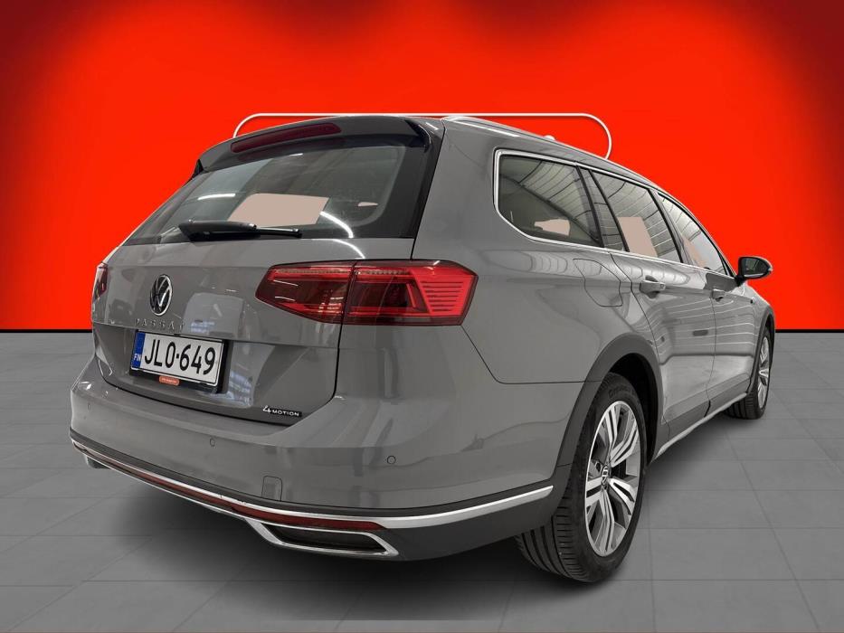 VOLKSWAGEN Passat 2022