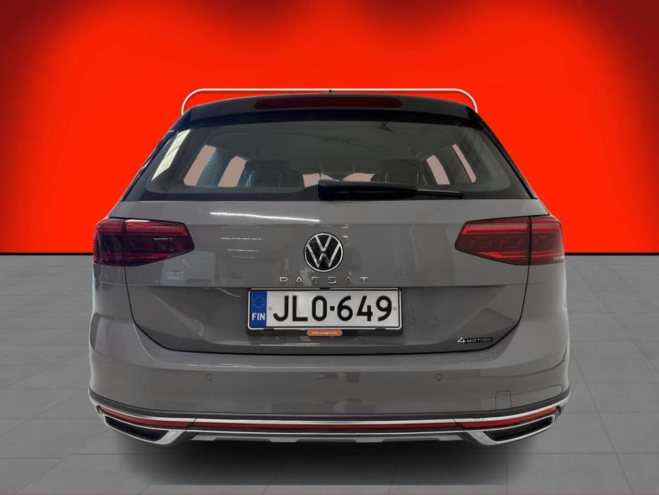 VOLKSWAGEN Passat 2022