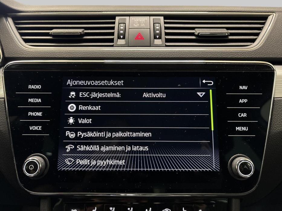 SKODA Superb 2023