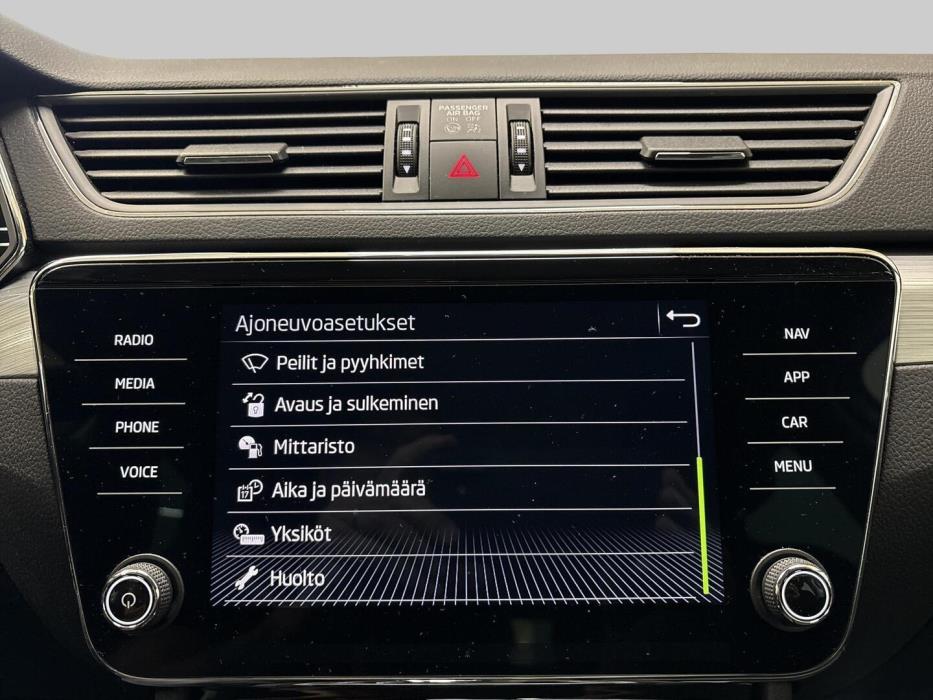 SKODA Superb 2023