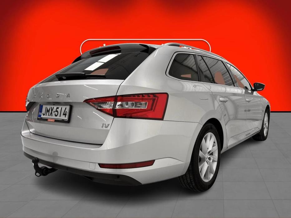 SKODA Superb 2023
