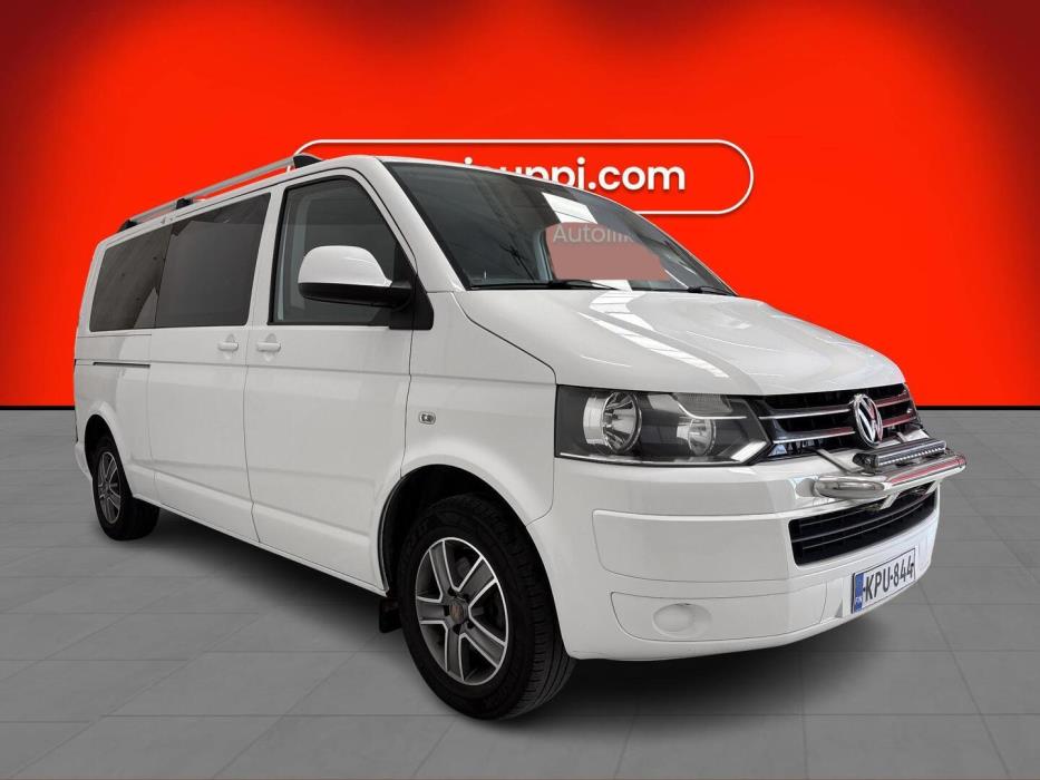 VOLKSWAGEN Caravelle 2012