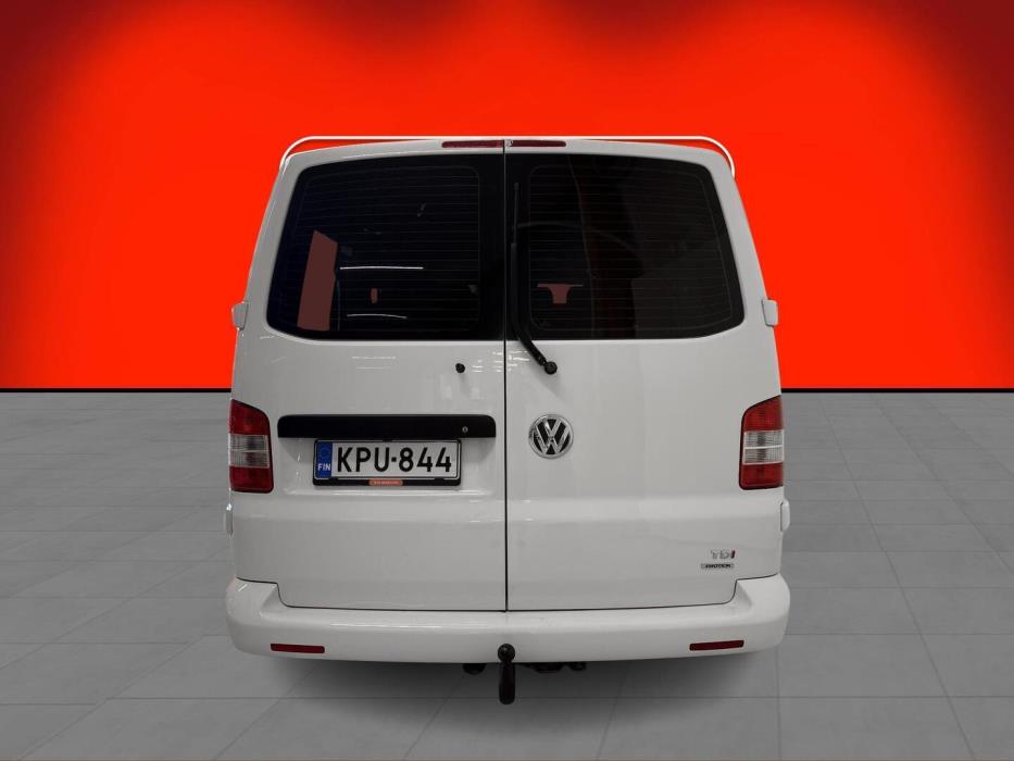 VOLKSWAGEN Caravelle 2012