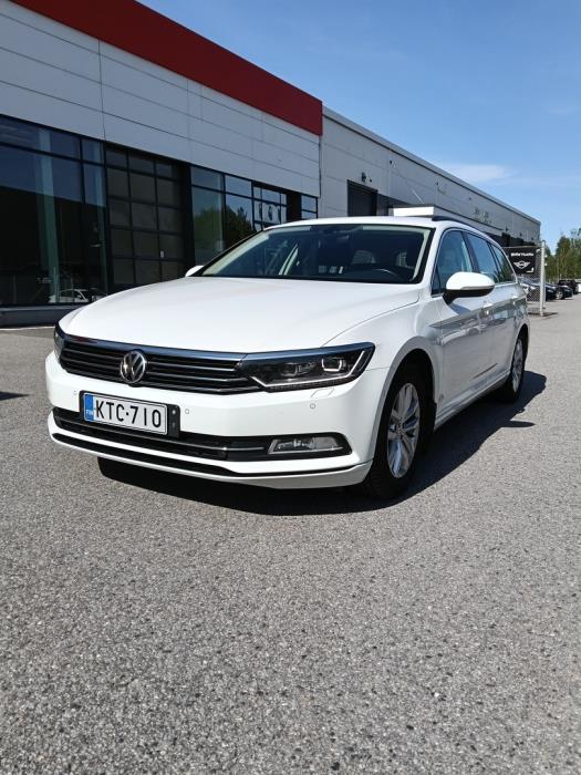 VOLKSWAGEN Passat 2018